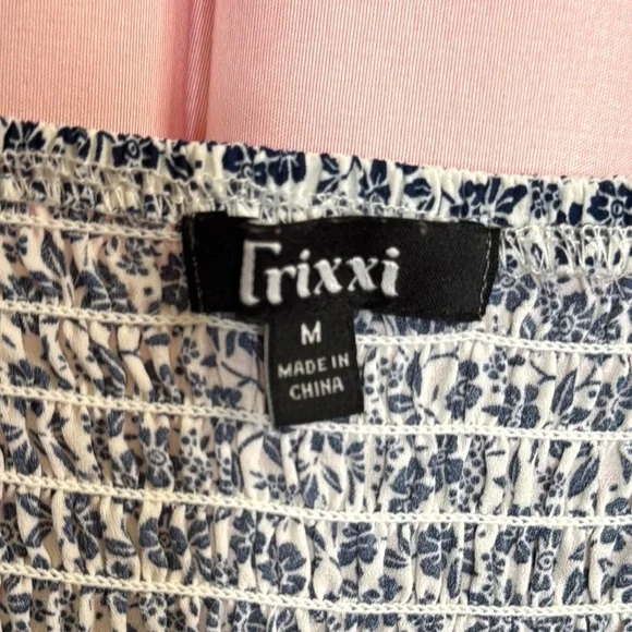 116. Trixxi Floral Smocked Puff Sleeve Mini Dress - Size Medium - Picture 2 of 8